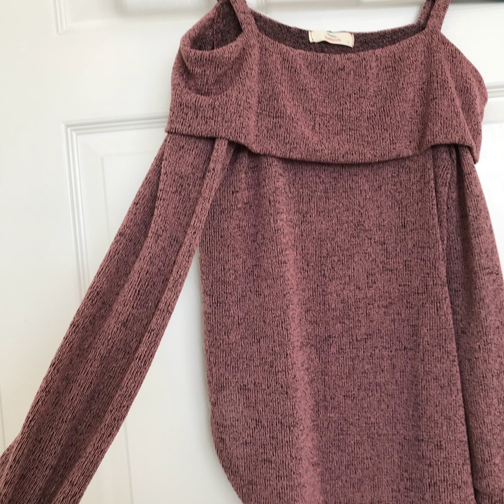 HummingBird Off The Shoulder top - Picture 4 of 4